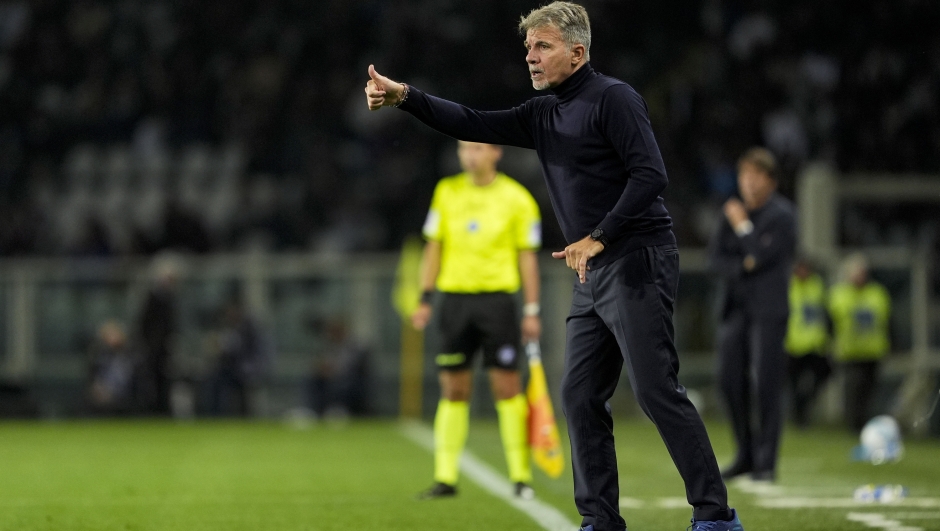 TorinoĆs head coach Marco Baroni during the Serie A soccer match between Torino Fc and Napoli at the Stadio Olimpico Grande Torino in Turin, north west Italy - October 18, 2025. Sport - Soccer (Photo by Fabio Ferrari/LaPresse)