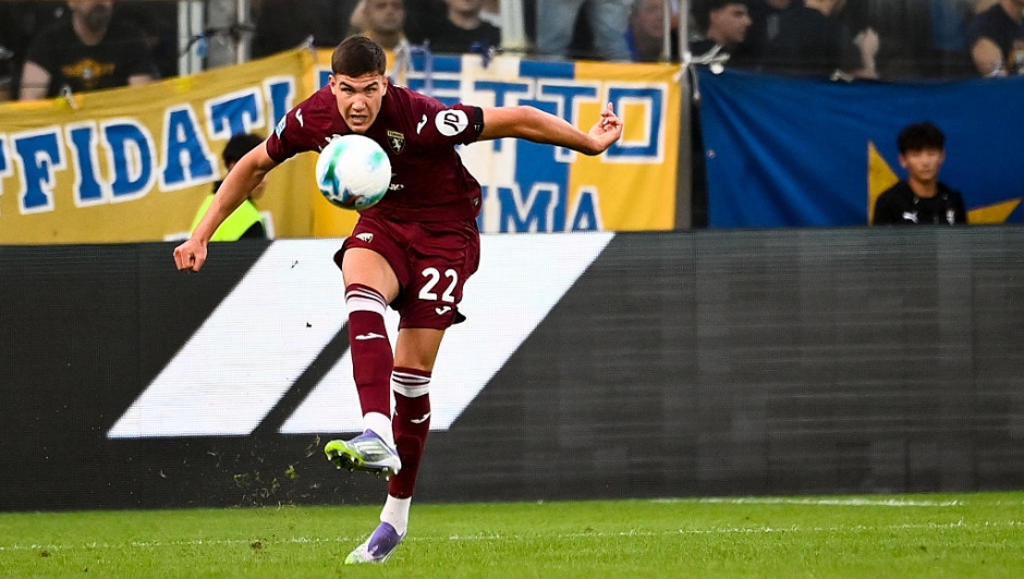   Cesare Casadei of Torino FC in action during the Serie A match between Parma Calcio 1913 and Torino FC at Stadio Ennio Tardini on September 29, 2025 in Parma, Italy. (Photo by Stefano Guidi/Torino FC 1906 via Getty Images)
