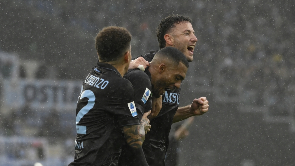 Napoliâs Amir Rrahmani celebrates after scoring the goal 0-2 during the Serie A Enilive soccer match between SS Lazio and SSC Napoli at the Rome's Olympic stadium, Italy - Sunday, January 04, 2026. Sport - Soccer. (Photo by Fabrizio Corradetti / LaPresse)