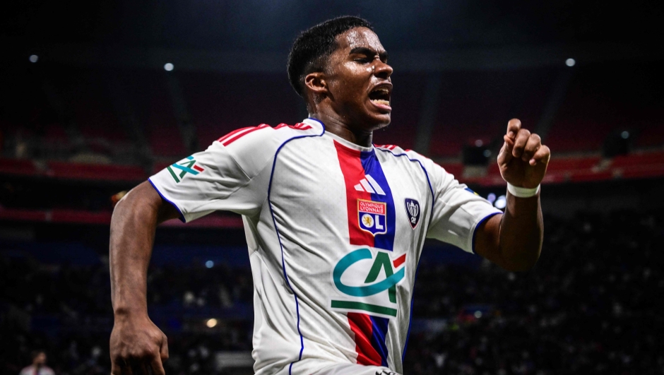 Lyons Brazilian forward #09 Endrick celebrates celebrates scoring his team's first goal during the French Cup round of 16 football match between Olympique Lyonnais and Laval Stade Mayenne FC at Groupama Stadium in Lyon on February 4, 2026. (Photo by OLIVIER CHASSIGNOLE / AFP)