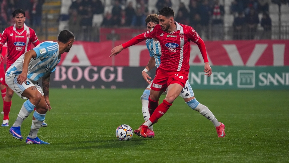 Paulo Azzi dell'AC Monza durante la partita tra AC Monza e  Virtus Entella del Campionato italiano di calcio Serie BKT 2025/2026, Venerdi 27 Febbraio 2026,  Sport - calcio ( Photo by Alessio Morgese / LaPresse)