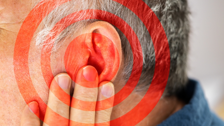  tra i sintomi c'è un problema d'udito. Ecco quale