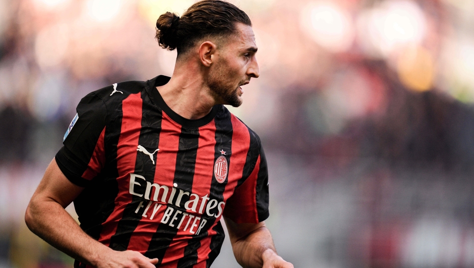 AC Milan's Adrien Rabiot during the Serie A soccer match between Milan and Sassuolo at the San Siro Stadium in Milan , north Italy - Sunday, December 14, 2025. Sport - Soccer . (Photo by Marco Alpozzi/Lapresse)