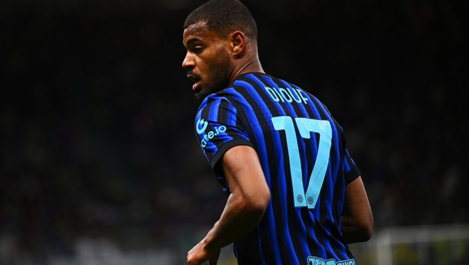  Andy Diouf of FC Internazionale in action during the Coppa Italia match between FC Internazionale and Como 1907 at San Siro on April 21, 2026 in Milan, Italy. (Photo by Mattia Ozbot - Inter/Inter via Getty Images)