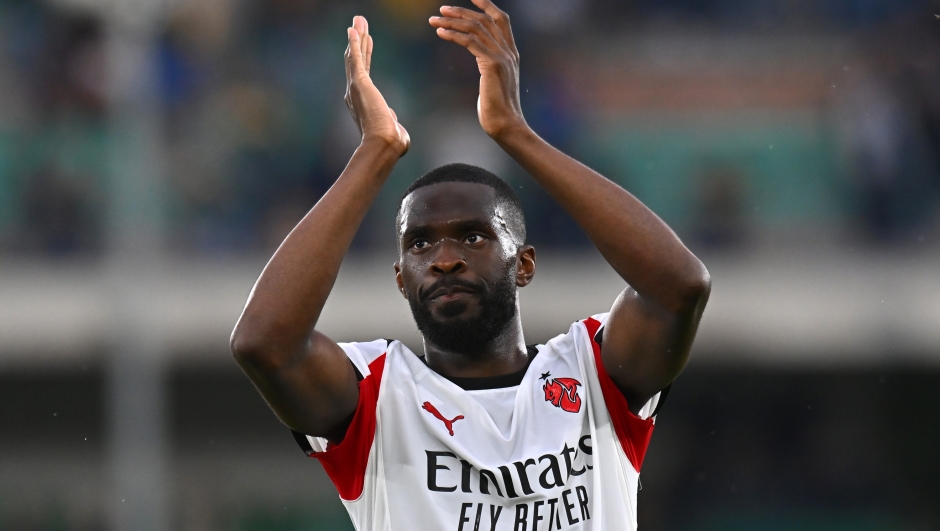   Fikayo Tomori of AC Milan during the Serie A match between Hellas Verona FC and AC Milan at Stadio Marcantonio Bentegodi on April 19, 2026 in Verona, Italy. (Photo by Alessandro Sabattini/Getty Images)