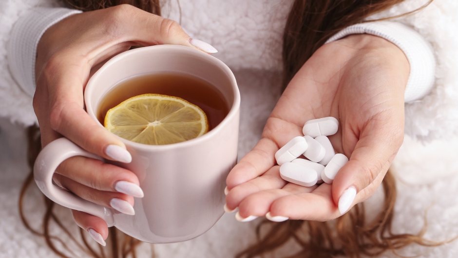 I medicinali che non si possono prendere con il tè secondo i farmacisti