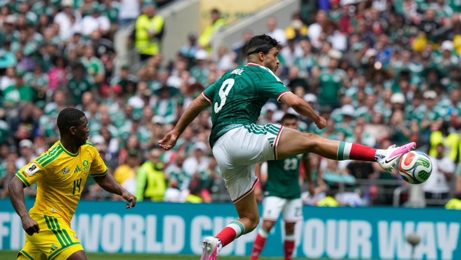 Mexico's Raul Jimenez controls the ball chased by South Africa's Mbekezeli Mbokazi during the World Cup Group A soccer match between Mexico and South Africa in Mexico City, Thursday, June 11, 2026. (AP Photo/Fernando Llano)    Associated Press / LaPresse Only italy and spain