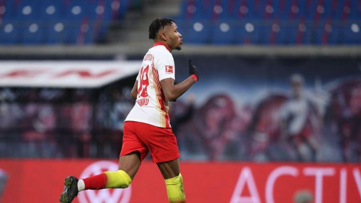Milan, come gioca Nkunku: gol, assist e fantasia a patto che... Milan, come gioca Nkunku: gol, assist e fantasia a patto che...