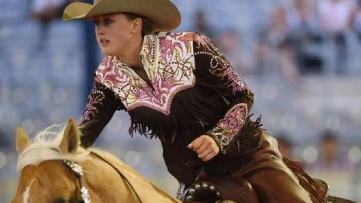 Gina Maria Schumacher: "Dopo l'incidente di papà, i cavalli mi hanno salvata"