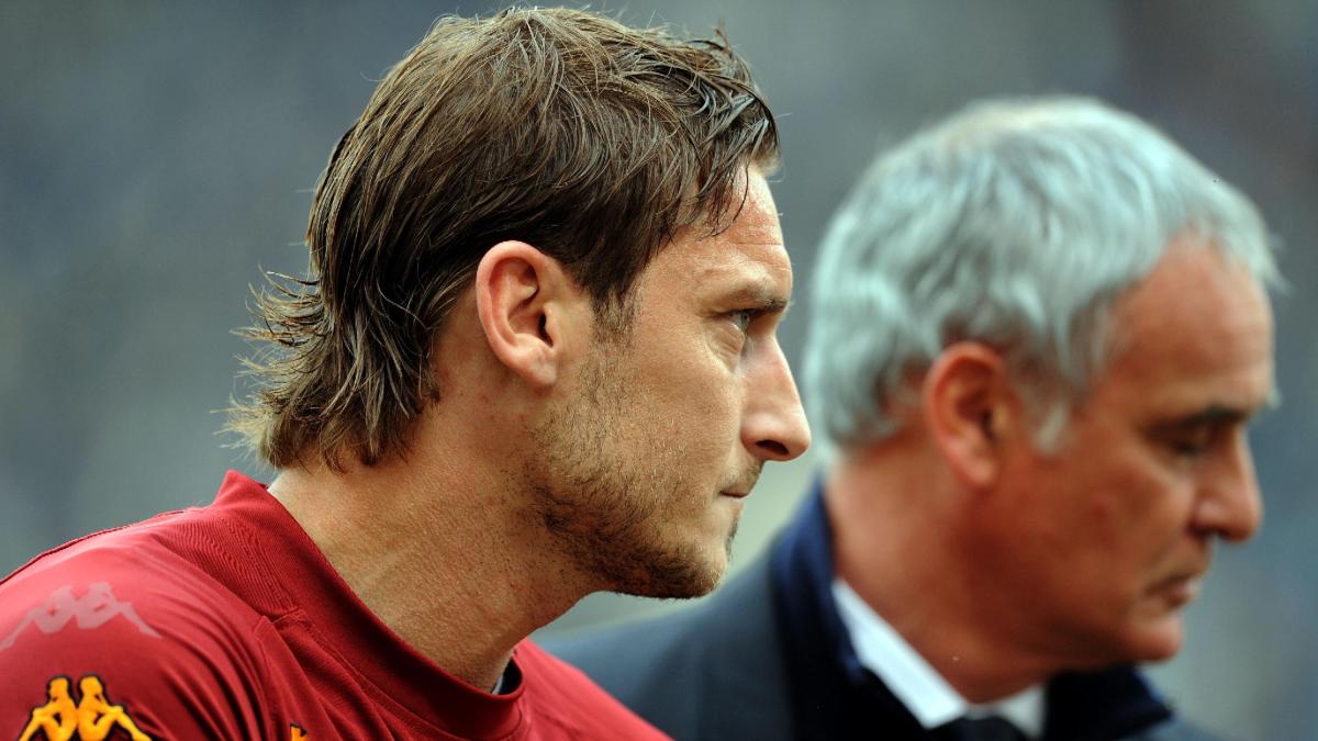 Totti: "Zaccagni è forte, ma Gasp lo ingabbierà. La Champions? I tifosi della Roma la meritano" Totti: "Zaccagni è forte, ma Gasp lo ingabbierà. La Champions? I tifosi della Roma la meritano"