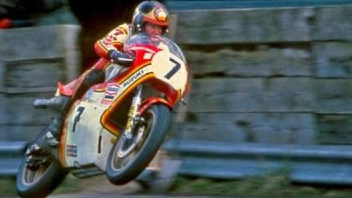 Vent'anni senza Barry Sheene: chi era l'amato pilota inglese, veloce e irriverente