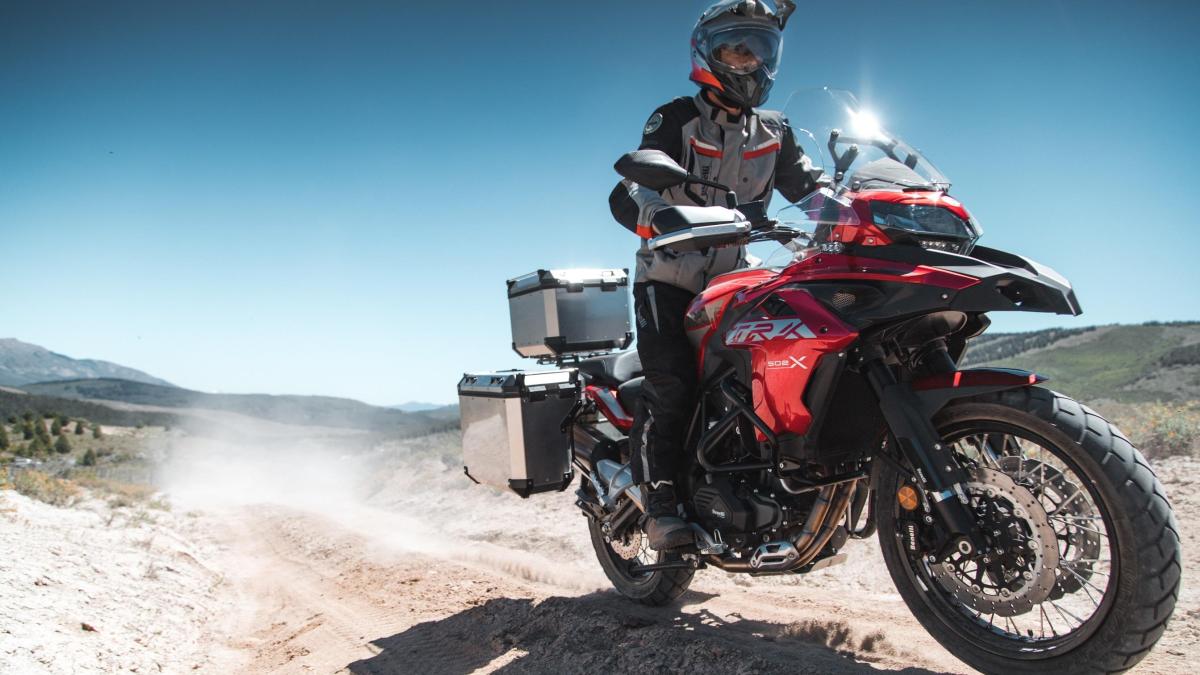 Scarpe per sale moto enduro stradali