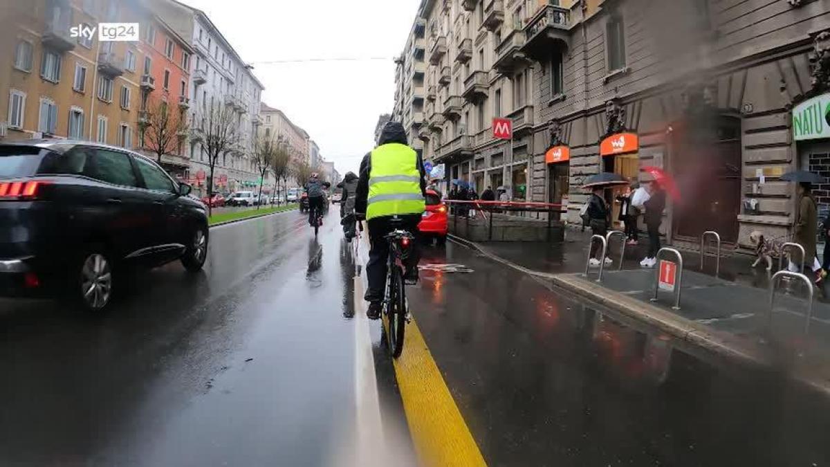 In bici, scooter e moto nelle città italiane. Come stanno le cose