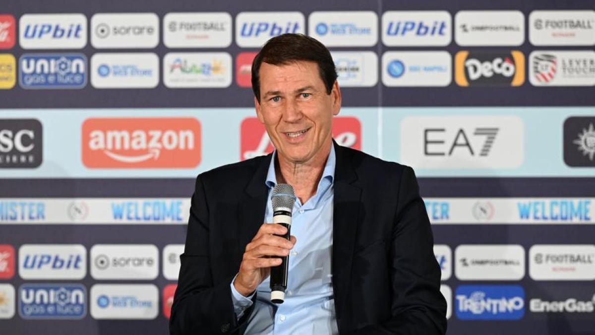 Napoli, Garcia: "Osimhen rimane, Maxime Lopez non lo cerchiamo