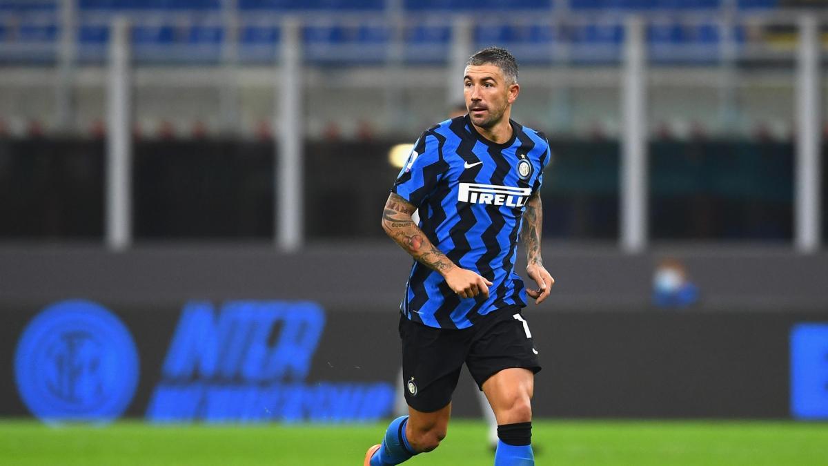 Inter, scelto Kolarov come vice di Chivu: torna dopo 3 anni Inter, scelto Kolarov come vice di Chivu: torna dopo 3 anni
