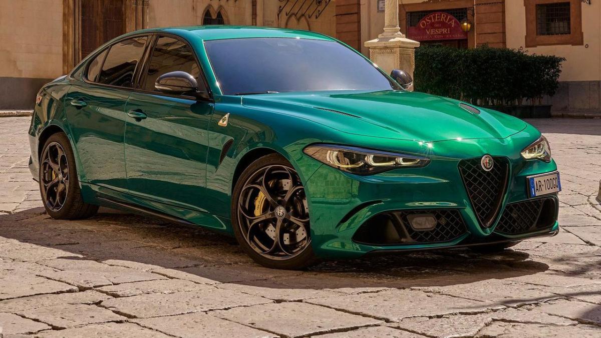 Auto italiane fuori produzione nel 2025: i modelli prossimi all&#x27;addio
