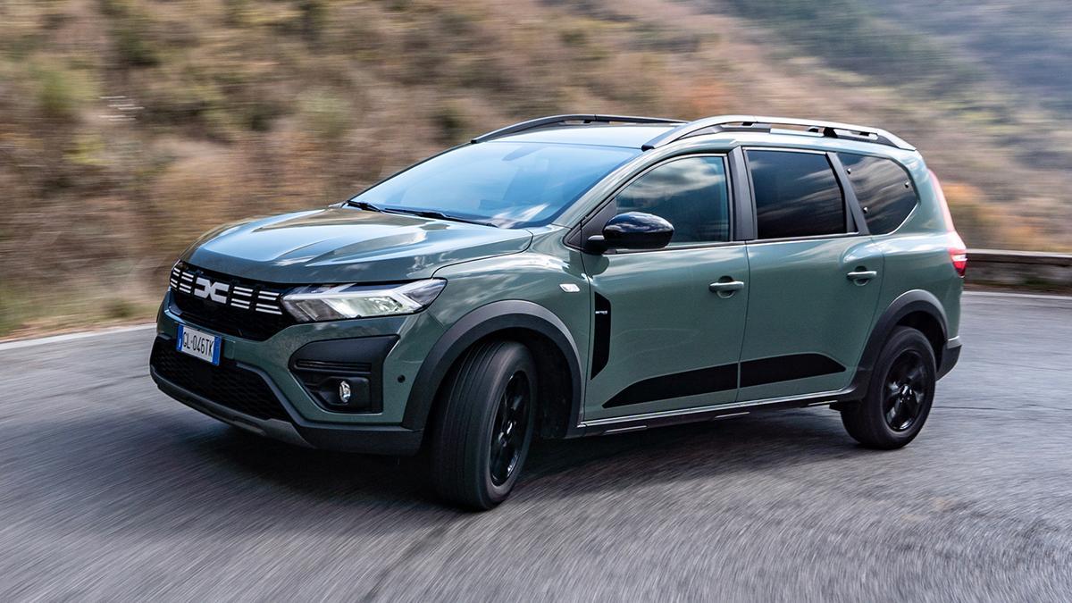 dacia jogger bi fuel la doppia alimentazione prolunga il viaggio e riduce la spesa da Gazzetta.it dacia jogger bi fuel la doppia alimentazione prolunga il viaggio e riduce la spesa