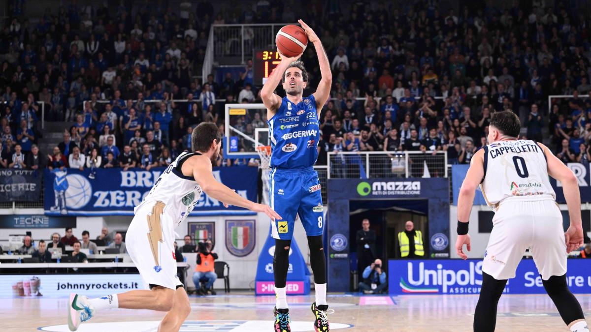 Basket Brescia capolista solitaria dopo il +45 a Sassari Gazzetta.it