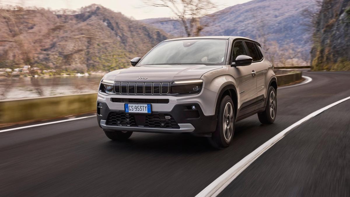 Jeep Avenger ibrida prova, prezzo e scheda tecnica Gazzetta.it