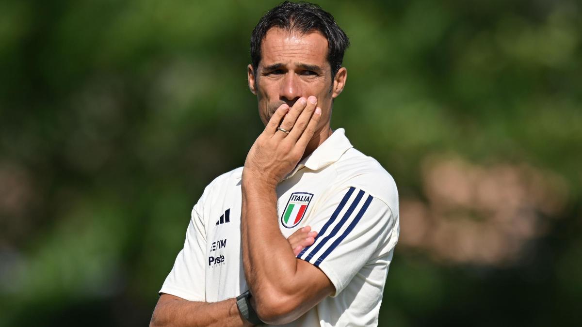 samp corradi in pole per la panchina esplode la rabbia dei tifosi da Gazzetta.it samp corradi in pole per la panchina esplode la rabbia dei tifosi