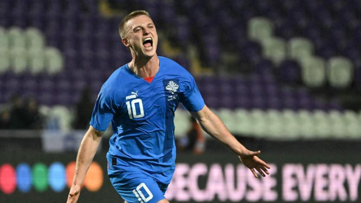 Gudmundsson rientra a Firenze: infortunio alla caviglia con l Gudmundsson rientra a Firenze: infortunio alla caviglia con l