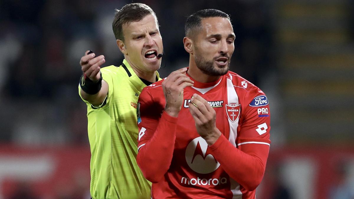 ammoniti e diffidati serie a