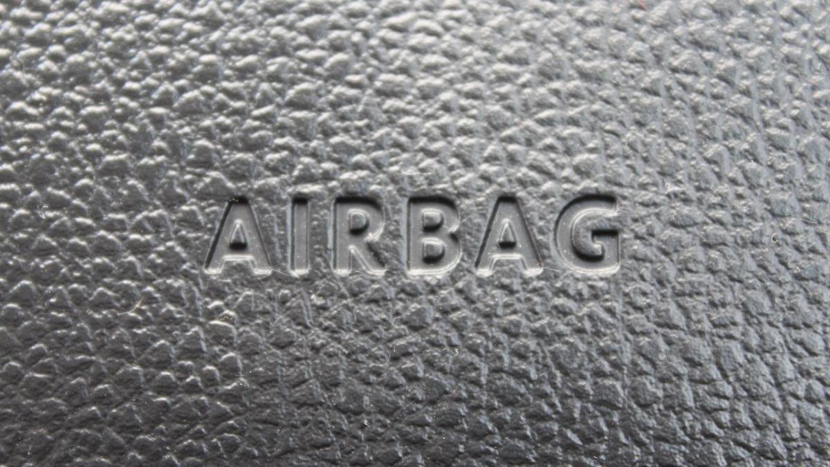 airbag takata verifiche alla revisione un milione i veicoli da mettere in sicurezza