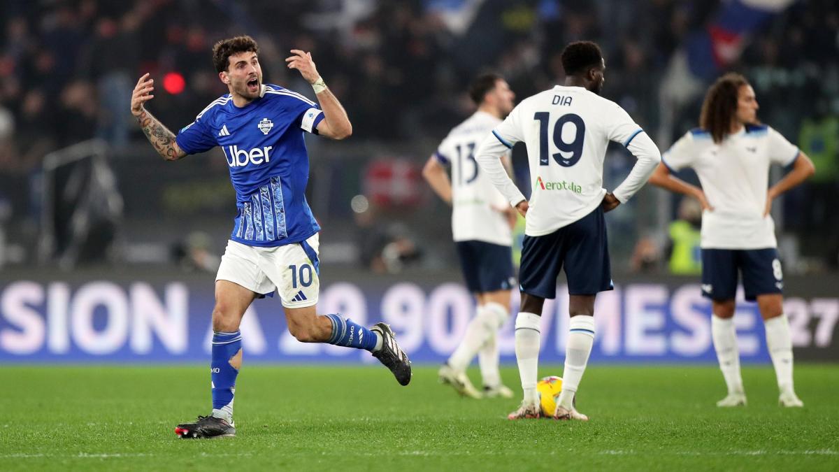 Lazio, compleanno rovinato: Baroni resta in dieci, Cutrone regala un punto al Como