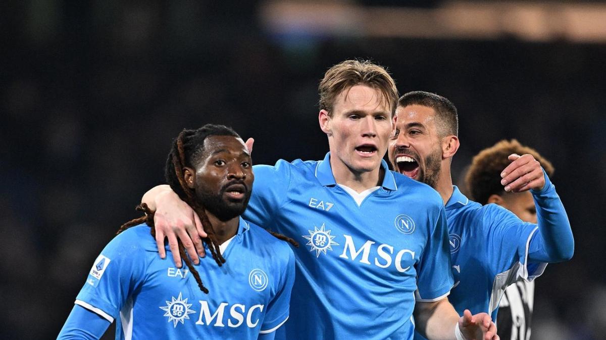 Napoli, Conte con la squadra (quasi) al completo: contro il Milan spazio ai Fantastici 4