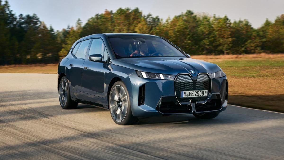 Bmw iX in leasing: condizioni e caratteristiche dell’offerta