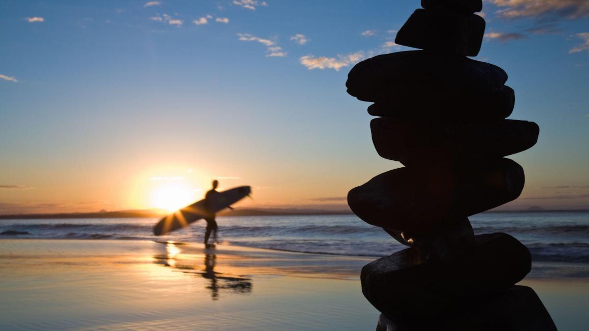 Campioni tra oceano e tappetino: come il surf incontra lo yoga&#x200B;