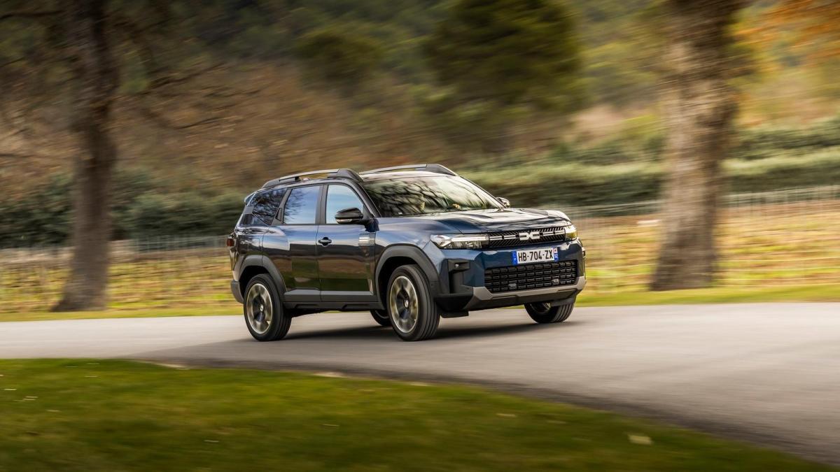 Dacia Bigster: vantaggi e svantaggi dell Dacia Bigster: vantaggi e svantaggi dell