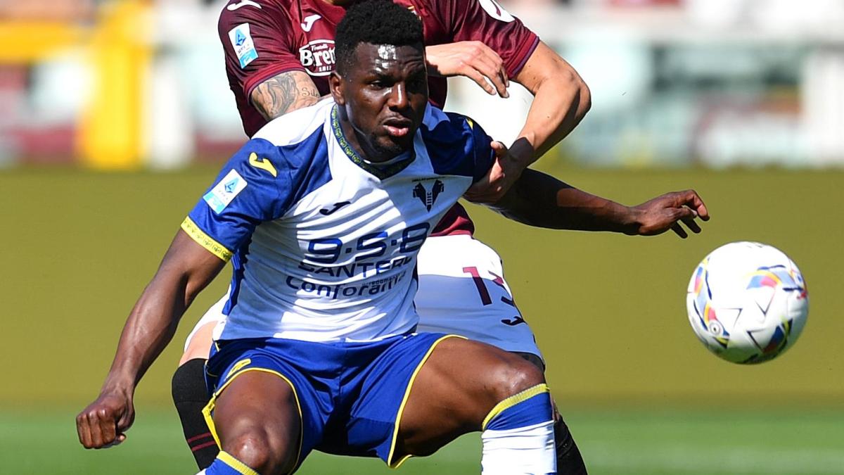 Verona-Atalanta, le formazioni ufficiali: Zanetti con Mosquera, Palladino rilancia Krstovic