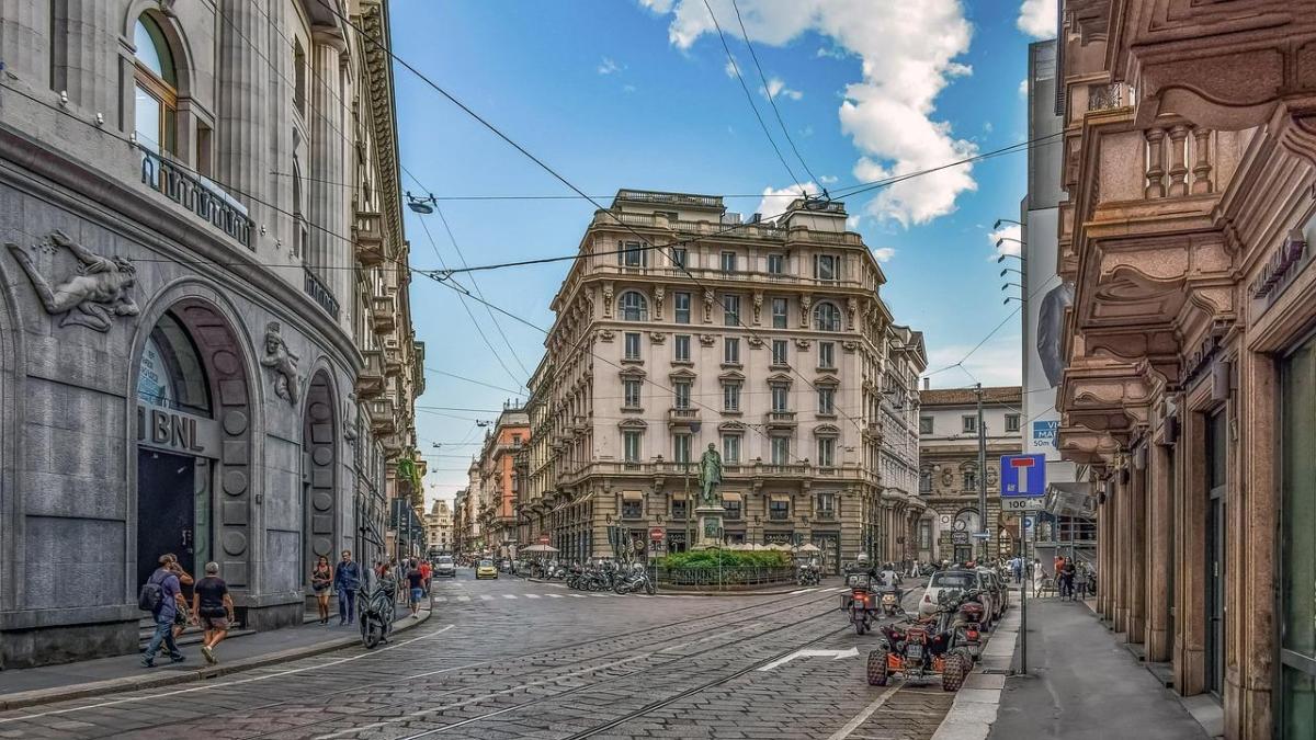 milano ztl del quadrilatero della moda aggiornate le regole d accesso all area