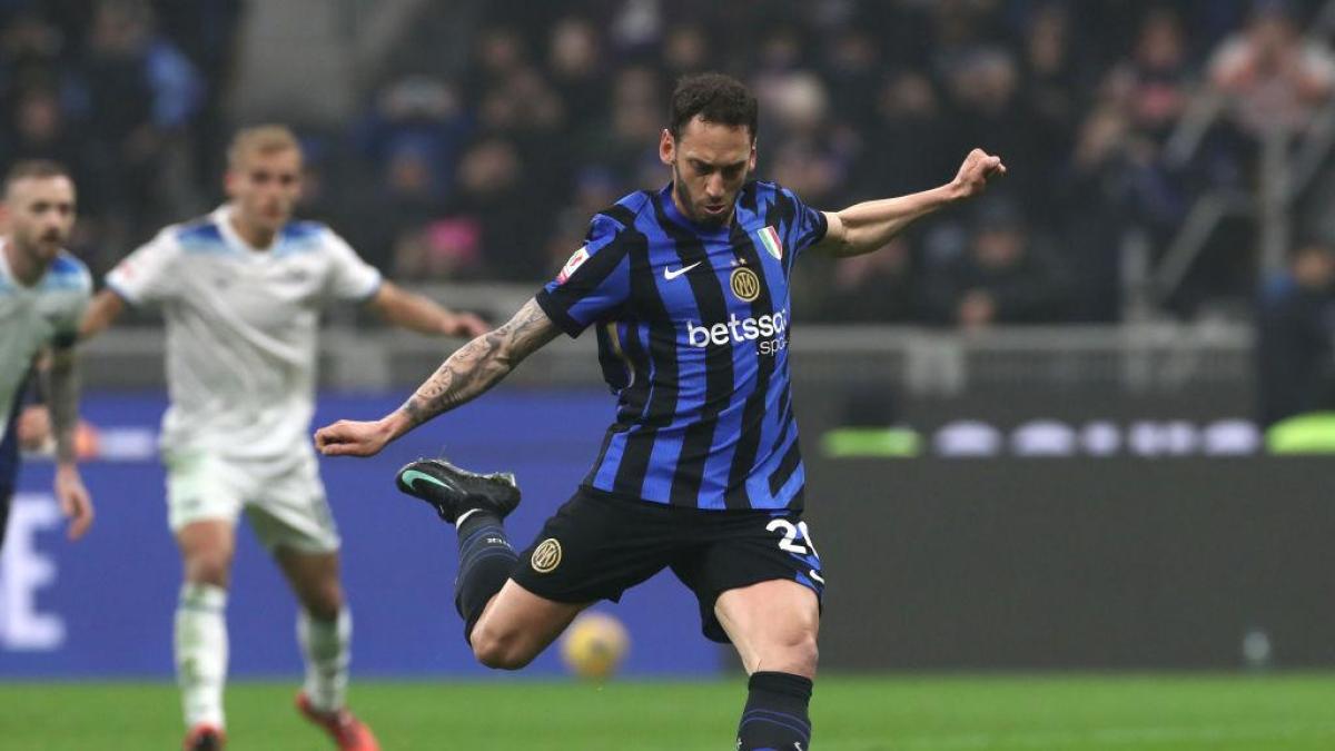 Okan Buruk: "Calhanoglu? Ci abbiamo provato anche la settimana scorsa ma l Okan Buruk: "Calhanoglu? Ci abbiamo provato anche la settimana scorsa ma l