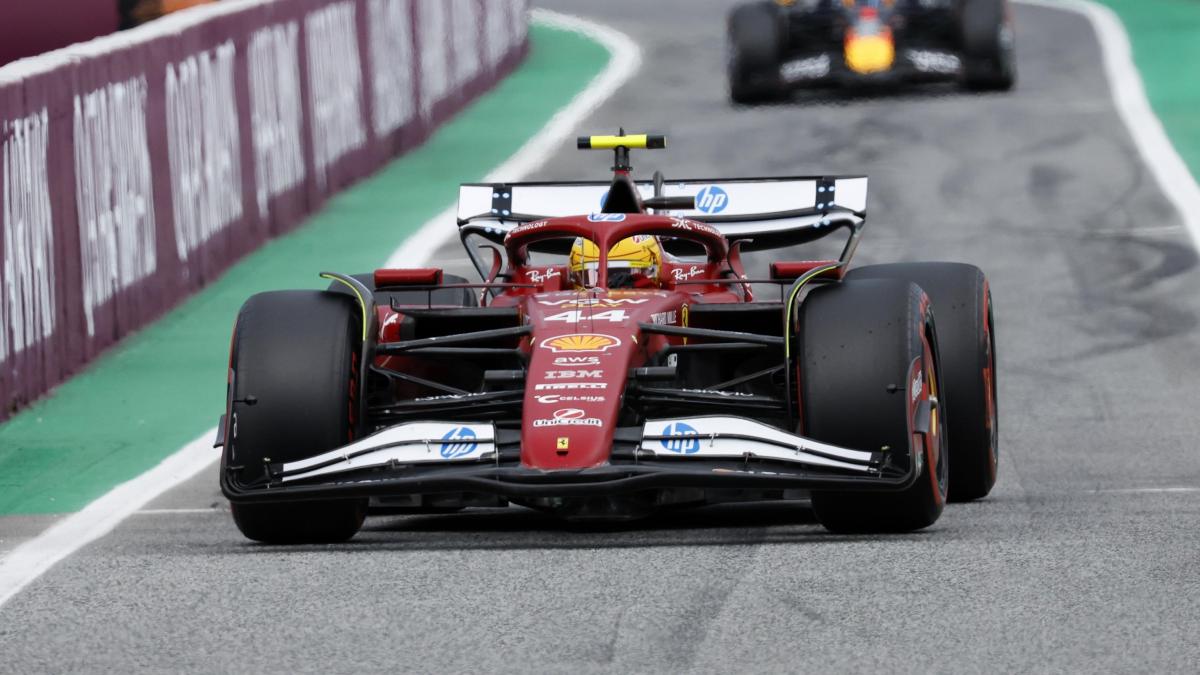 Hamilton sui nuovi limiti alle ali: "Soldi sprecati, era meglio darli in beneficenza" Hamilton sui nuovi limiti alle ali: "Soldi sprecati, era meglio darli in beneficenza"