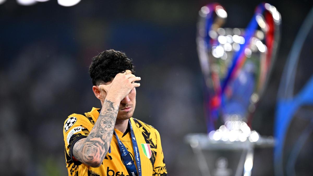 Bastoni: "Inaccettabile: ci vorrà tanto tempo per capire la sconfitta. Delusi da noi stessi" Bastoni: "Inaccettabile: ci vorrà tanto tempo per capire la sconfitta. Delusi da noi stessi"