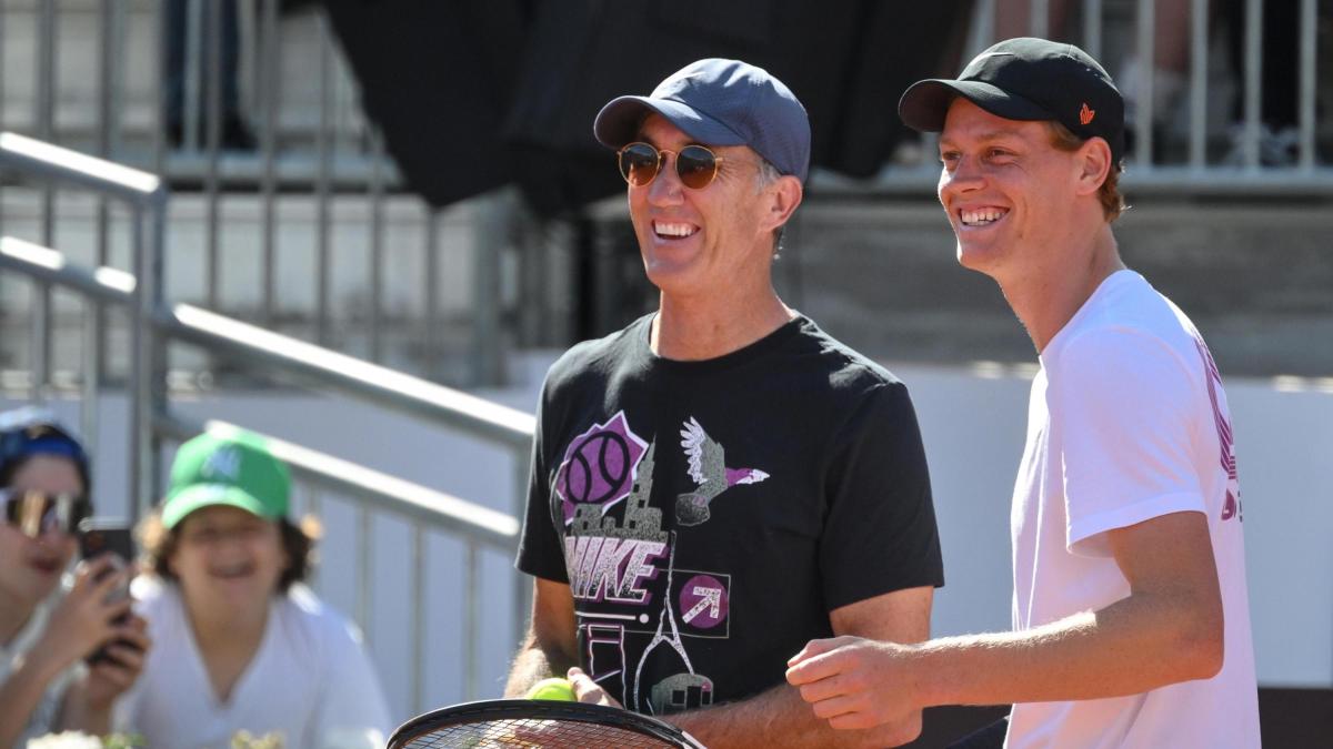 Cahill: "Sinner Djokovic in semifinale? Eccitante. Ma a Jannik mancano ancora dei dettagli..." Cahill: "Sinner Djokovic in semifinale? Eccitante. Ma a Jannik mancano ancora dei dettagli..."