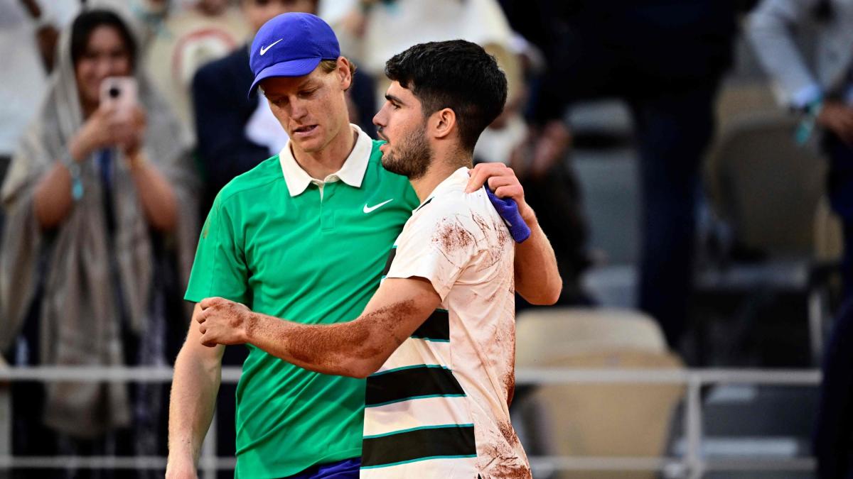 Sinner, che dolore quei tre match point: Roland Garros ad Alcaraz dopo 5 set da storia dello sport Sinner, che dolore quei tre match point: Roland Garros ad Alcaraz dopo 5 set da storia dello sport