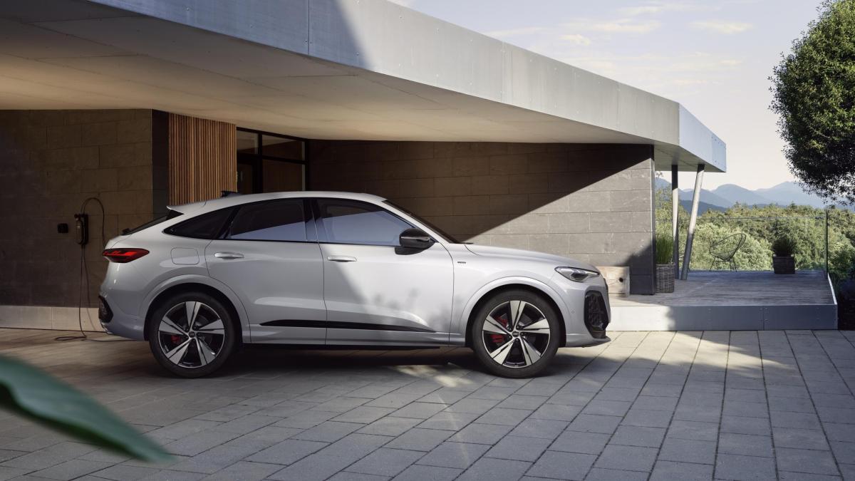 audi q5 e hybrid si espande la famiglia con la versione plug in