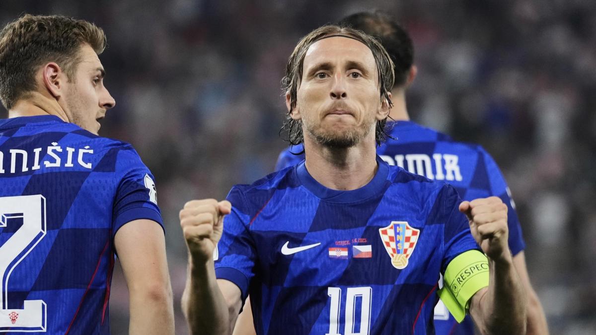 Milan, la richiesta di Modric: visite fissate e poi slittate dopo il Mondiale. Il motivo Milan, la richiesta di Modric: visite fissate e poi slittate dopo il Mondiale. Il motivo