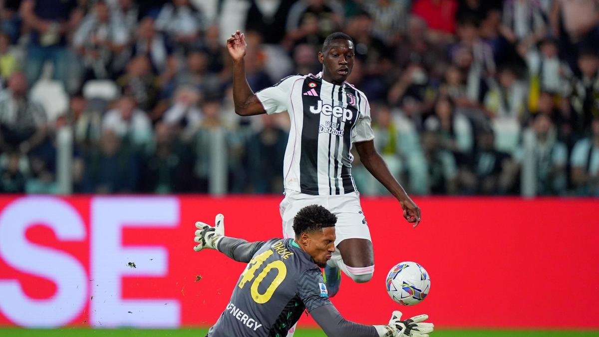 LIVE Tra poco Al Ain Juve, le ufficiali: Tudor riparte da Yildiz e Kolo Muani LIVE Tra poco Al Ain Juve, le ufficiali: Tudor riparte da Yildiz e Kolo Muani