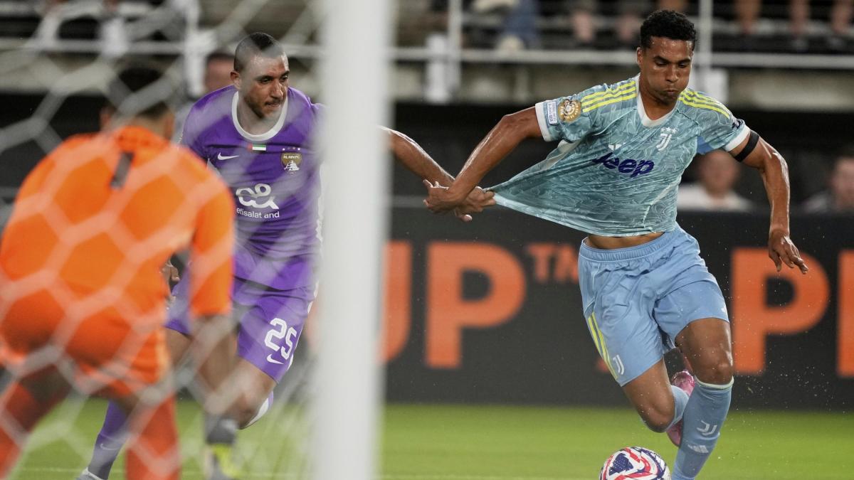 Empatia, movimenti e un Costa con il turbo: cosa si è visto di nuovo nella Juve Empatia, movimenti e un Costa con il turbo: cosa si è visto di nuovo nella Juve
