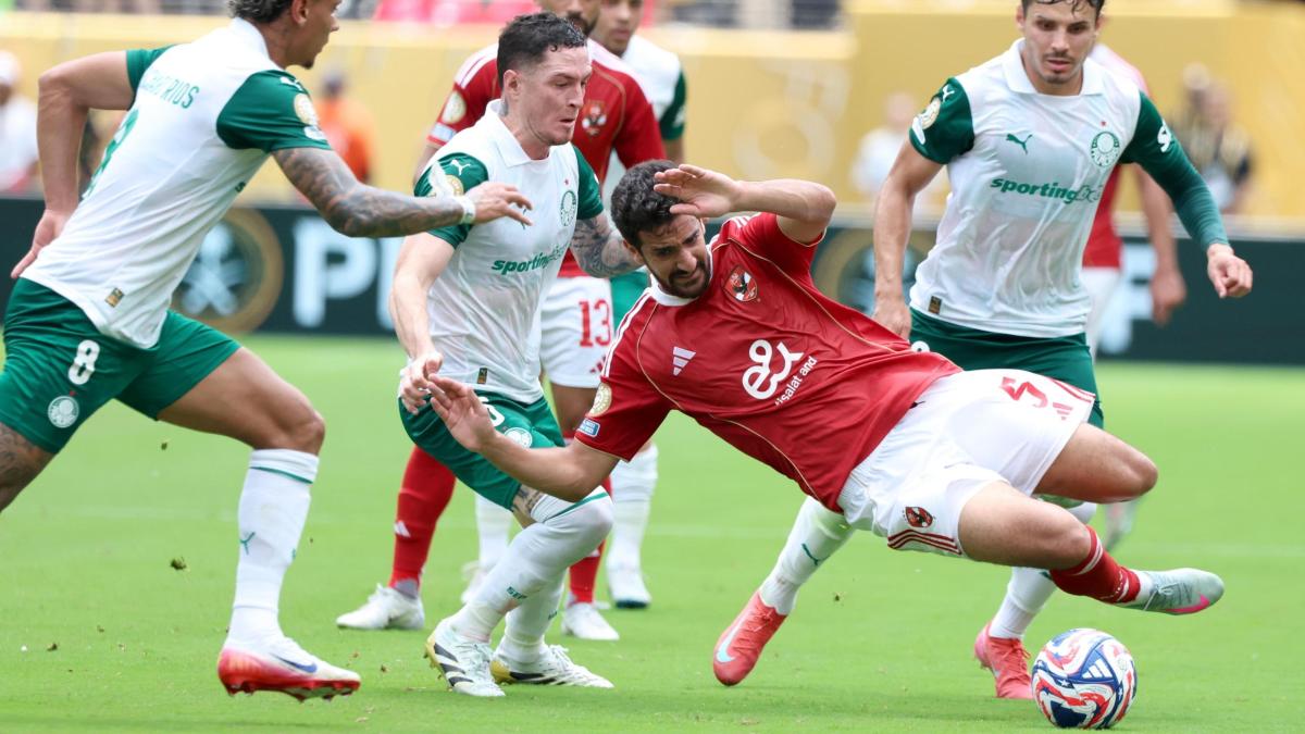 Palmeiras Al Ahly, le pagelle: Moreno concreto, 7. Trezeguet sparisce: 5,5 Palmeiras Al Ahly, le pagelle: Moreno concreto, 7. Trezeguet sparisce: 5,5