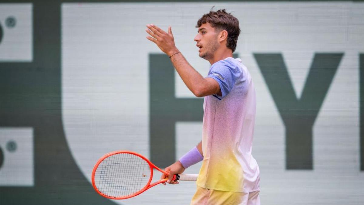 Cobolli lotta, ma cede a Zverev in due set. Il tedesco in semifinale affronterà Medvedev Cobolli lotta, ma cede a Zverev in due set. Il tedesco in semifinale affronterà Medvedev