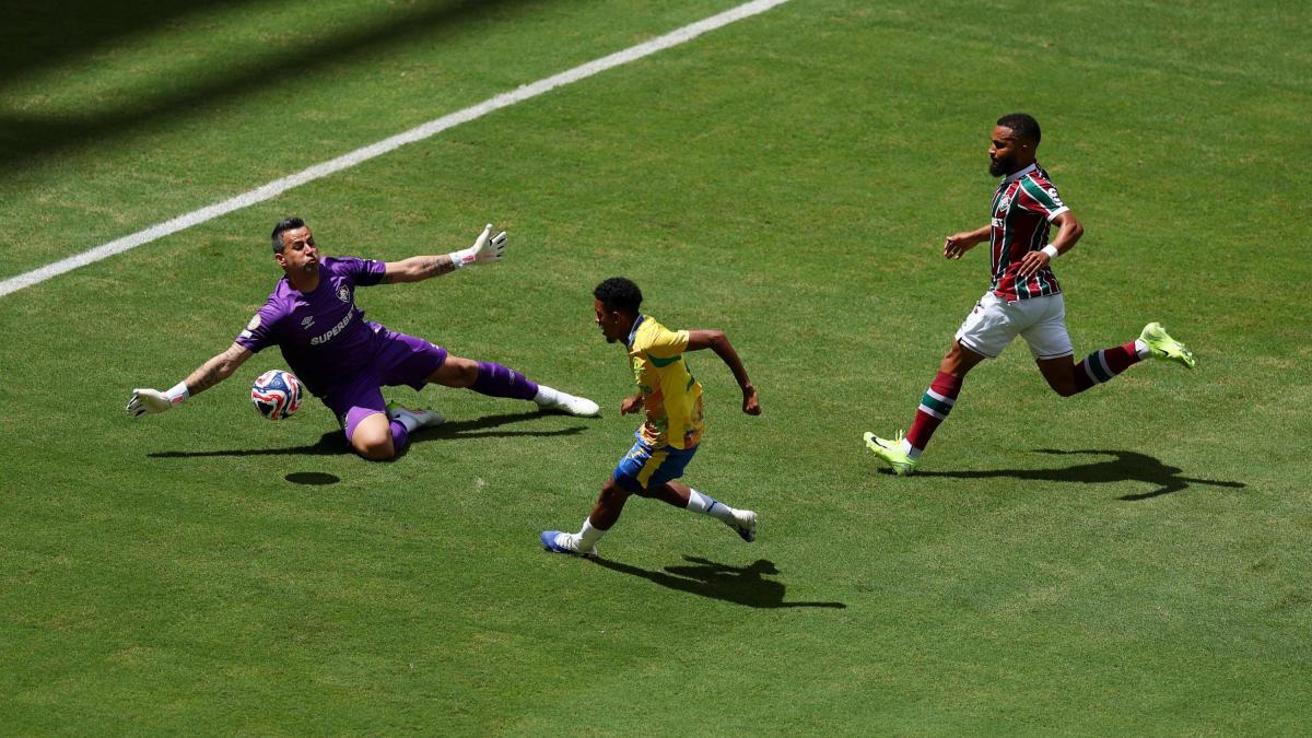 Mamelodi Fluminense, le pagelle: Fabio, a 45 anni riflessi da 6,5. Matthews spreca: 5 Mamelodi Fluminense, le pagelle: Fabio, a 45 anni riflessi da 6,5. Matthews spreca: 5