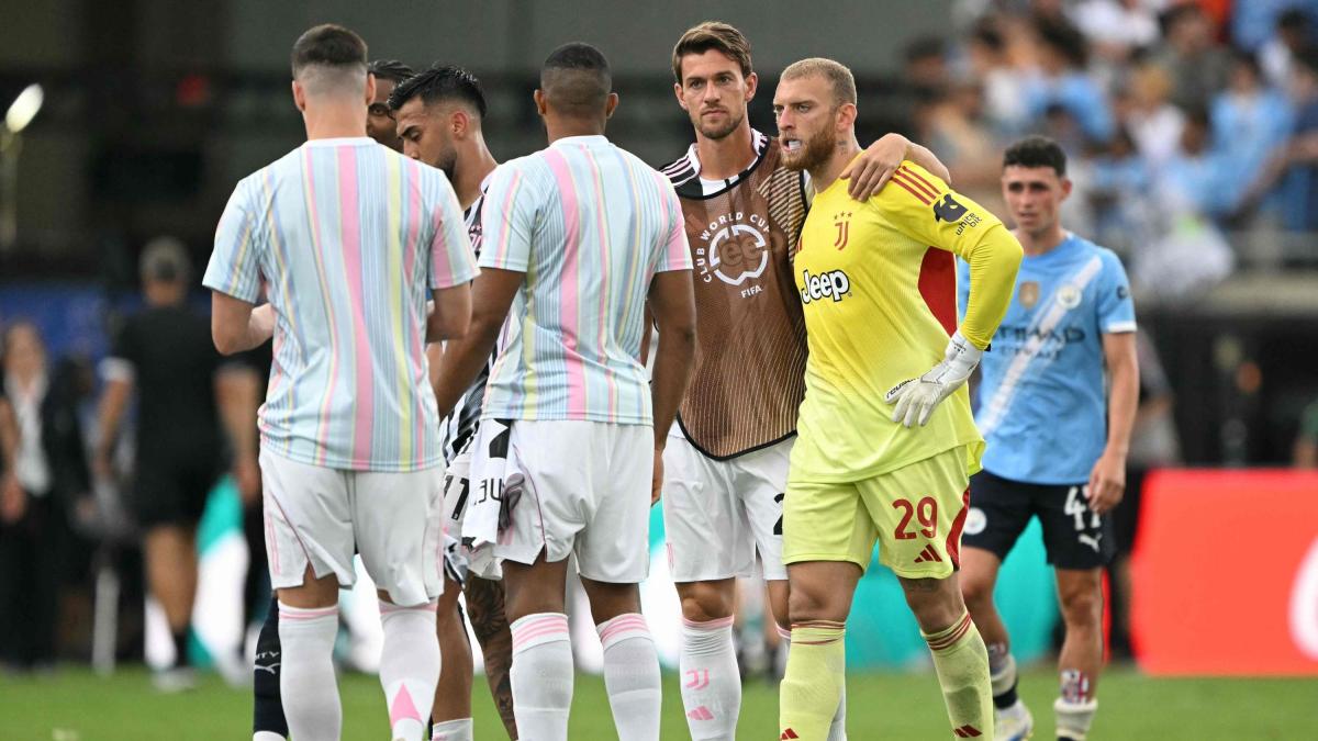 Juve, allarme difesa: urgono rinforzi. E già col Real dietro sarà emergenza... Juve, allarme difesa: urgono rinforzi. E già col Real dietro sarà emergenza...