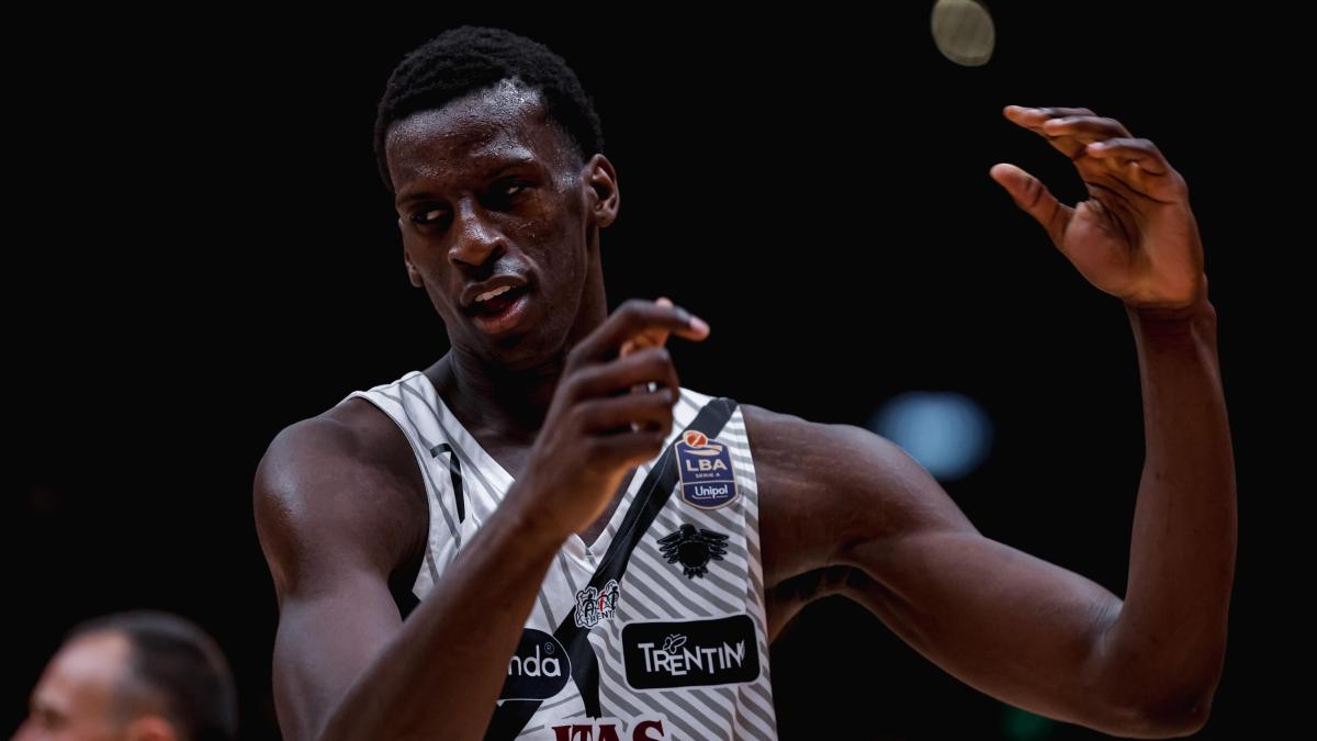 Giocava a calcio, ora lo aspetta Cleveland: da dove nasce il fenomeno Niang Giocava a calcio, ora lo aspetta Cleveland: da dove nasce il fenomeno Niang