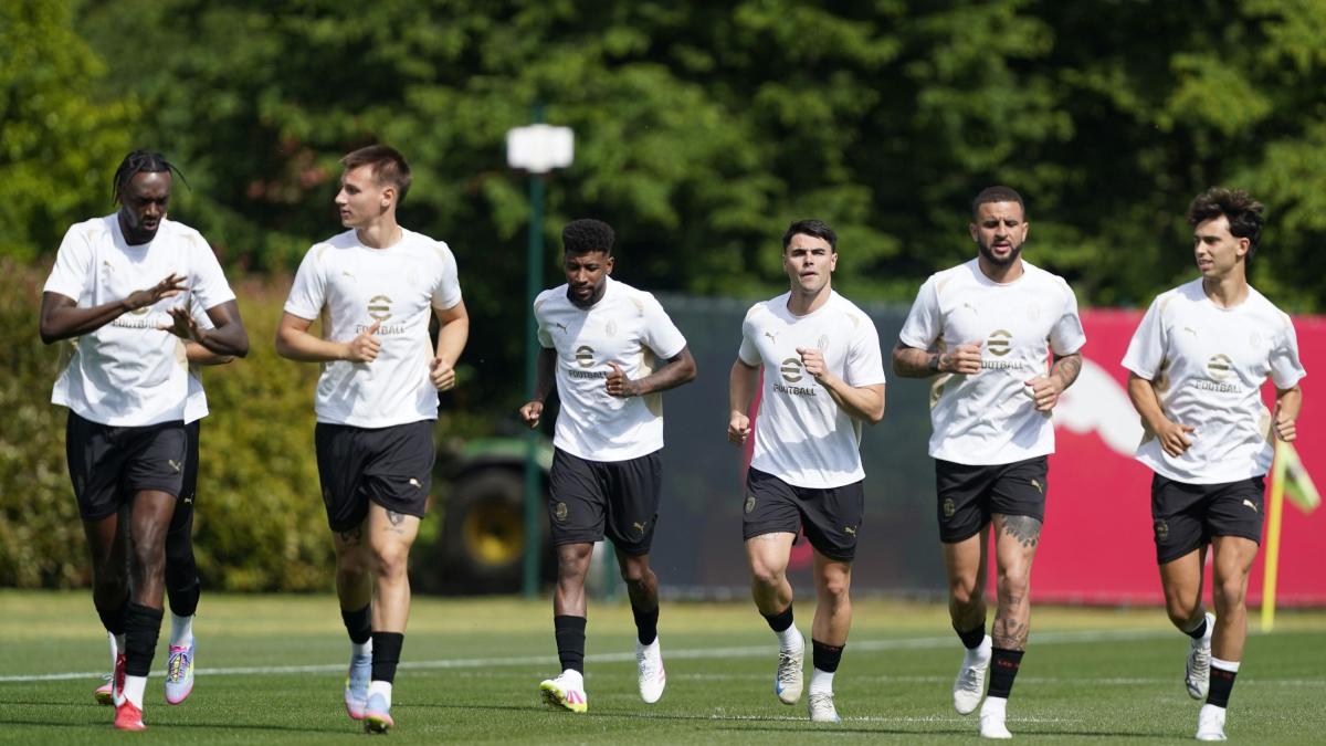 Prestiti con fumata nera: il Milan congeda Felix, Walker e Sottil Prestiti con fumata nera: il Milan congeda Felix, Walker e Sottil