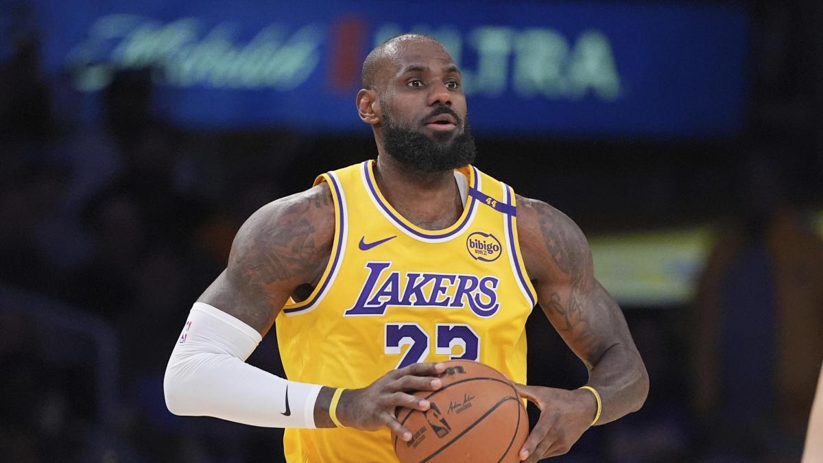 LeBron, ancora una stagione ai Lakers per 45 milioni. Ma vuole una squadra da titolo LeBron, ancora una stagione ai Lakers per 45 milioni. Ma vuole una squadra da titolo